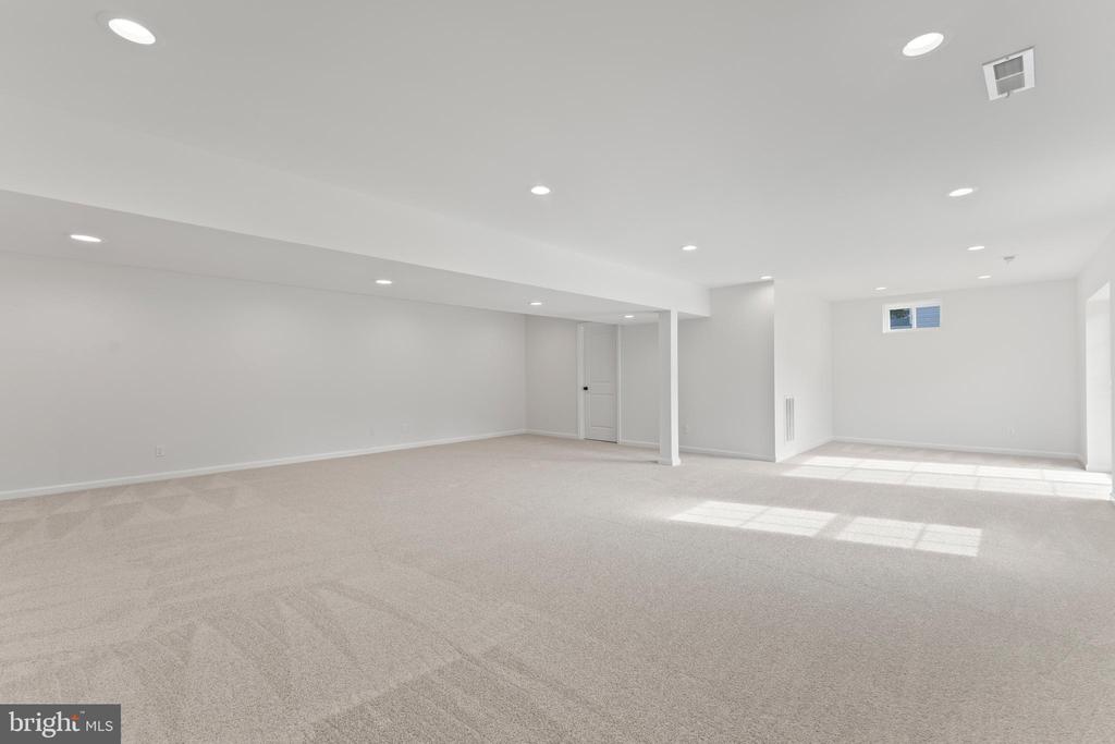 111 FAIRWAY DR, LOUISA, Virginia 23093, 5 Bedrooms Bedrooms, ,3 BathroomsBathrooms,Residential,111 FAIRWAY DR,VALA2008872 MLS # VALA2008872