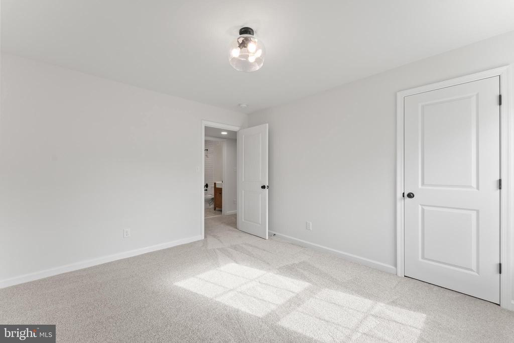 111 FAIRWAY DR, LOUISA, Virginia 23093, 5 Bedrooms Bedrooms, ,3 BathroomsBathrooms,Residential,111 FAIRWAY DR,VALA2008872 MLS # VALA2008872