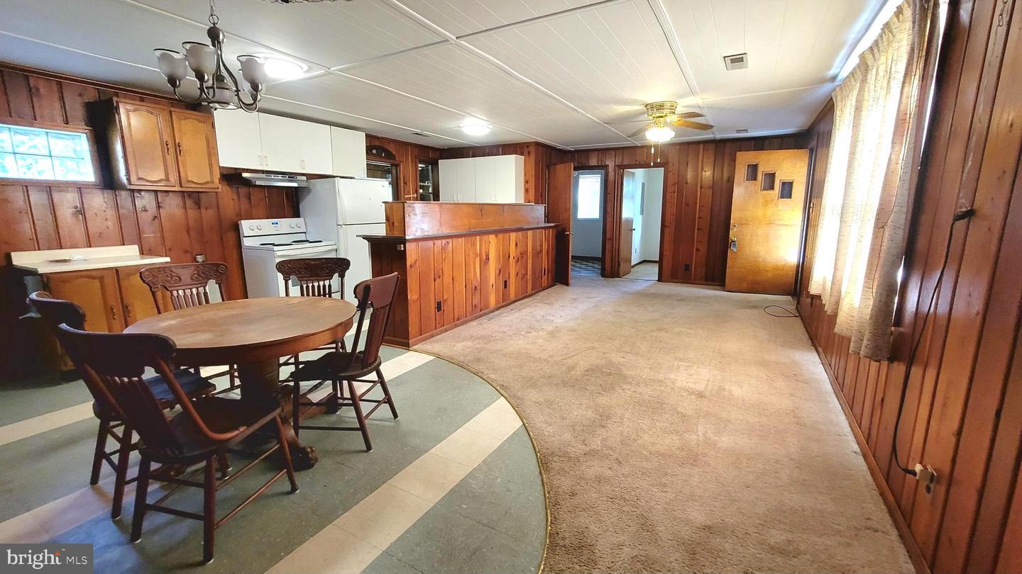 1032 HOLLY VISTA DR, COLONIAL BEACH, Virginia 22443, 4 Bedrooms Bedrooms, ,2 BathroomsBathrooms,Residential,For sale,1032 HOLLY VISTA DR,VAWE2009732 MLS # VAWE2009732