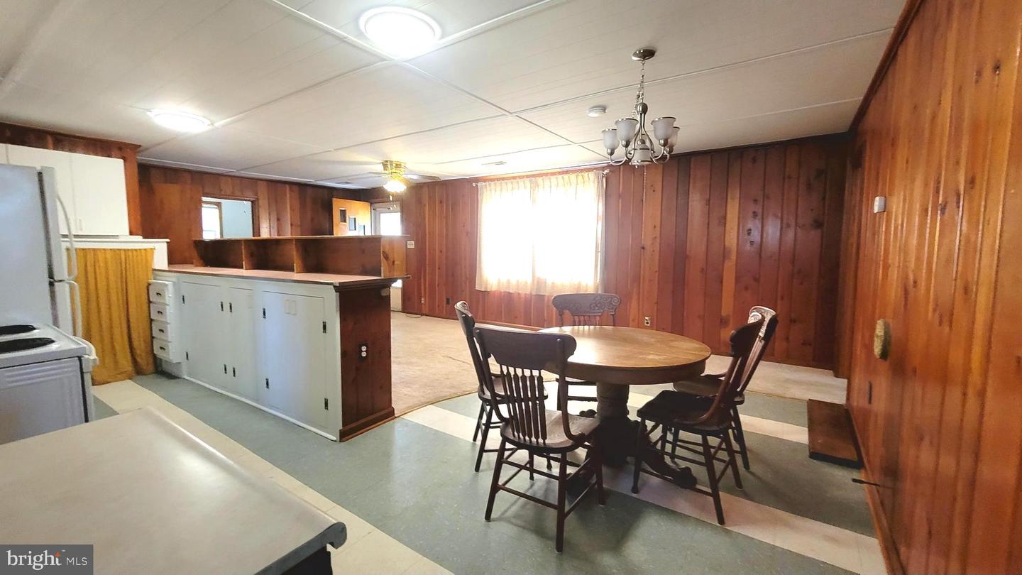 1032 HOLLY VISTA DR, COLONIAL BEACH, Virginia 22443, 4 Bedrooms Bedrooms, ,2 BathroomsBathrooms,Residential,For sale,1032 HOLLY VISTA DR,VAWE2009732 MLS # VAWE2009732