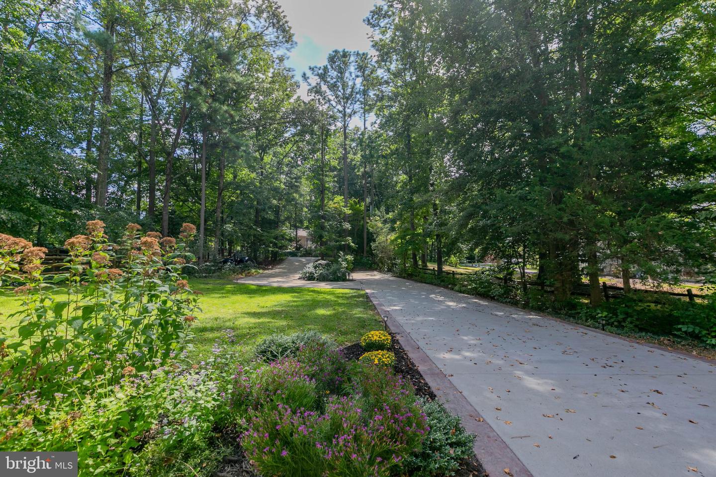 362 LAKE CAROLINE DR, RUTHER GLEN, Virginia 22546, 4 Bedrooms Bedrooms, 9 Rooms Rooms,3 BathroomsBathrooms,Residential,For sale,362 LAKE CAROLINE DR,VACV2008844 MLS # VACV2008844