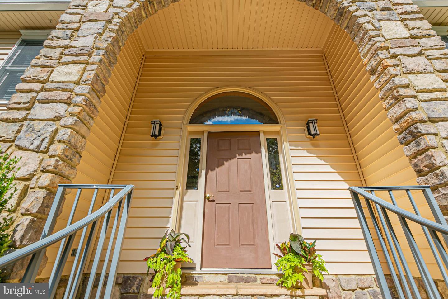 362 LAKE CAROLINE DR, RUTHER GLEN, Virginia 22546, 4 Bedrooms Bedrooms, 9 Rooms Rooms,3 BathroomsBathrooms,Residential,For sale,362 LAKE CAROLINE DR,VACV2008844 MLS # VACV2008844