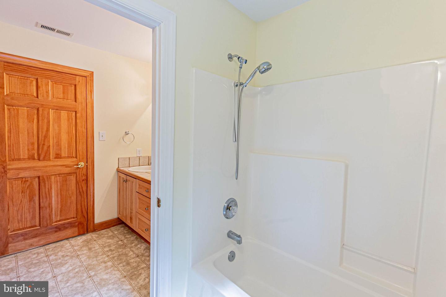 362 LAKE CAROLINE DR, RUTHER GLEN, Virginia 22546, 4 Bedrooms Bedrooms, 9 Rooms Rooms,3 BathroomsBathrooms,Residential,For sale,362 LAKE CAROLINE DR,VACV2008844 MLS # VACV2008844