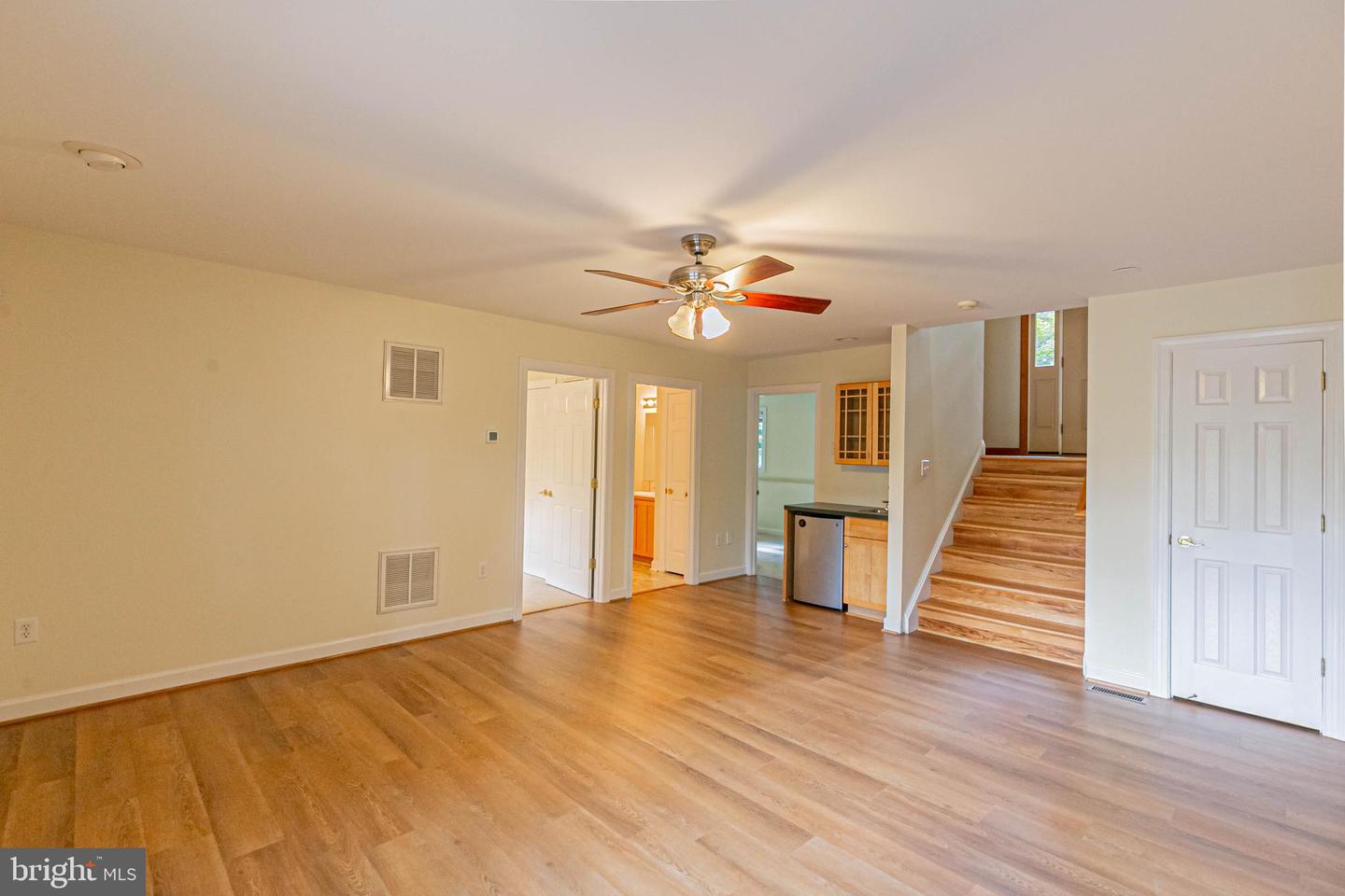 362 LAKE CAROLINE DR, RUTHER GLEN, Virginia 22546, 4 Bedrooms Bedrooms, 9 Rooms Rooms,3 BathroomsBathrooms,Residential,For sale,362 LAKE CAROLINE DR,VACV2008844 MLS # VACV2008844