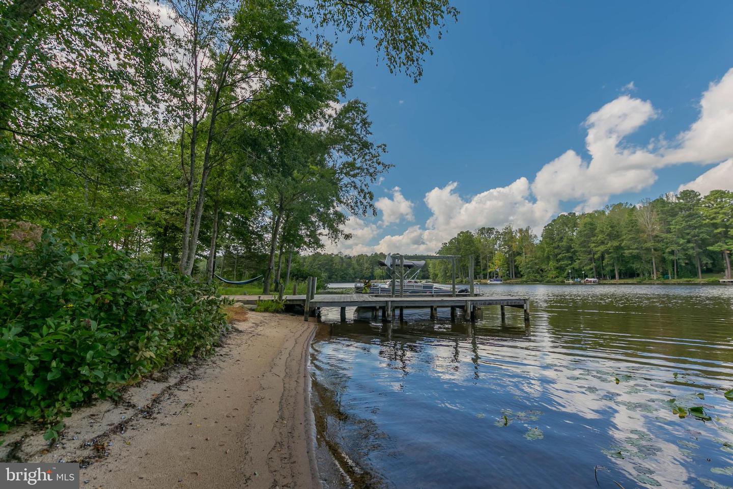 362 LAKE CAROLINE DR, RUTHER GLEN, Virginia 22546, 4 Bedrooms Bedrooms, 9 Rooms Rooms,3 BathroomsBathrooms,Residential,For sale,362 LAKE CAROLINE DR,VACV2008844 MLS # VACV2008844