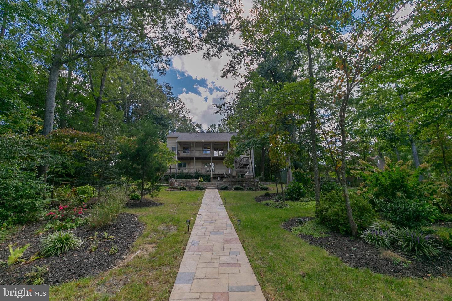 362 LAKE CAROLINE DR, RUTHER GLEN, Virginia 22546, 4 Bedrooms Bedrooms, 9 Rooms Rooms,3 BathroomsBathrooms,Residential,For sale,362 LAKE CAROLINE DR,VACV2008844 MLS # VACV2008844