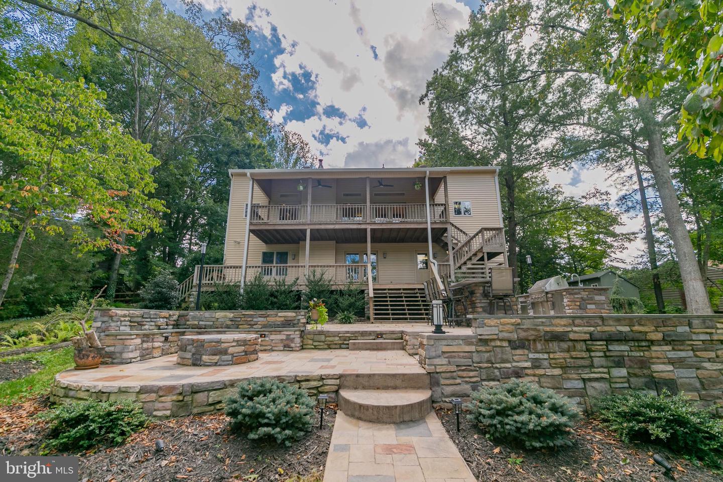 362 LAKE CAROLINE DR, RUTHER GLEN, Virginia 22546, 4 Bedrooms Bedrooms, 9 Rooms Rooms,3 BathroomsBathrooms,Residential,For sale,362 LAKE CAROLINE DR,VACV2008844 MLS # VACV2008844