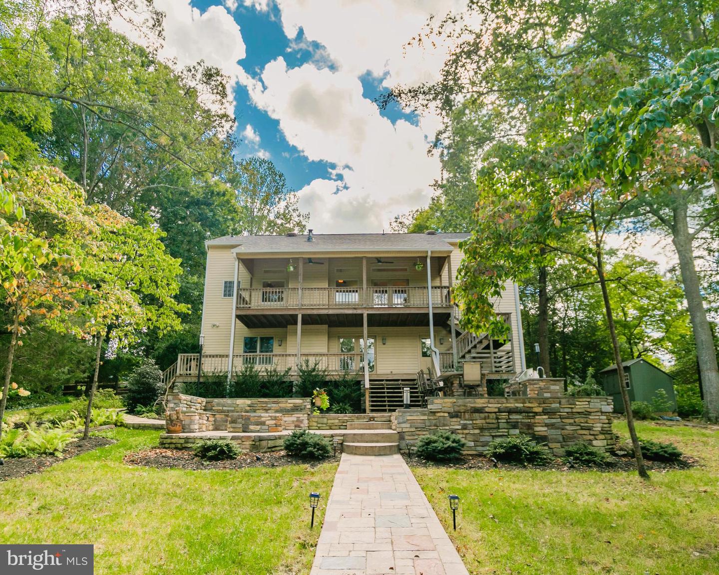 362 LAKE CAROLINE DR, RUTHER GLEN, Virginia 22546, 4 Bedrooms Bedrooms, 9 Rooms Rooms,3 BathroomsBathrooms,Residential,For sale,362 LAKE CAROLINE DR,VACV2008844 MLS # VACV2008844