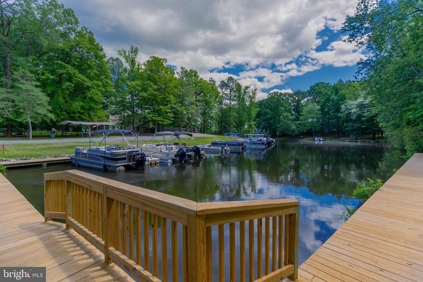 362 LAKE CAROLINE DR, RUTHER GLEN, Virginia 22546, 4 Bedrooms Bedrooms, 9 Rooms Rooms,3 BathroomsBathrooms,Residential,For sale,362 LAKE CAROLINE DR,VACV2008844 MLS # VACV2008844