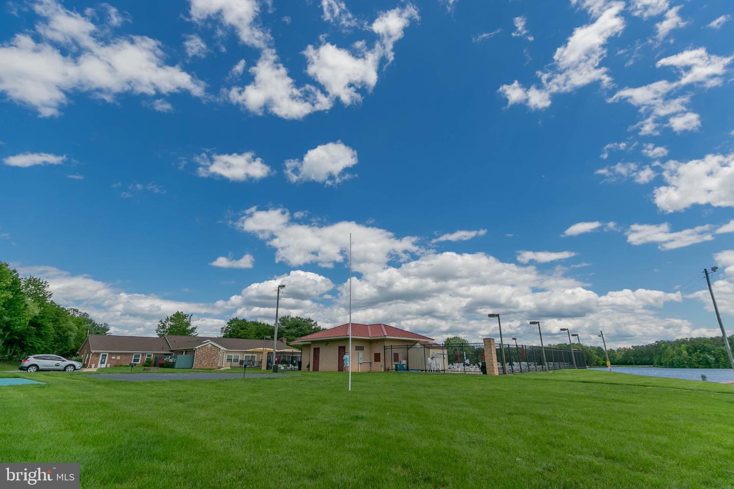 362 LAKE CAROLINE DR, RUTHER GLEN, Virginia 22546, 4 Bedrooms Bedrooms, 9 Rooms Rooms,3 BathroomsBathrooms,Residential,For sale,362 LAKE CAROLINE DR,VACV2008844 MLS # VACV2008844