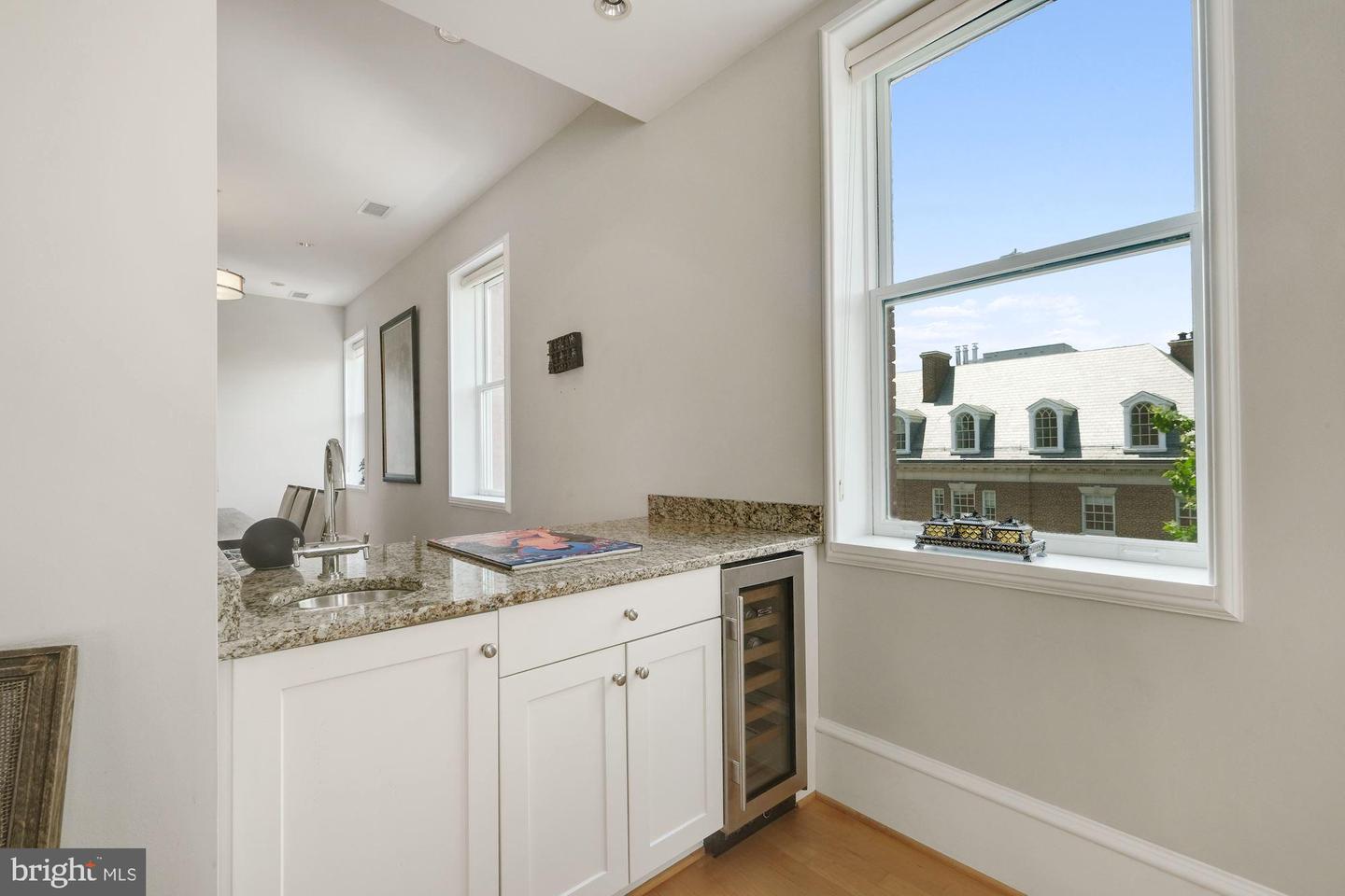 1701 18TH ST NW #401, WASHINGTON, District Of Columbia 20009, 3 Bedrooms Bedrooms, ,3 BathroomsBathrooms,Residential,For sale,1701 18TH ST NW #401,DCDC2222528 MLS # DCDC2222528