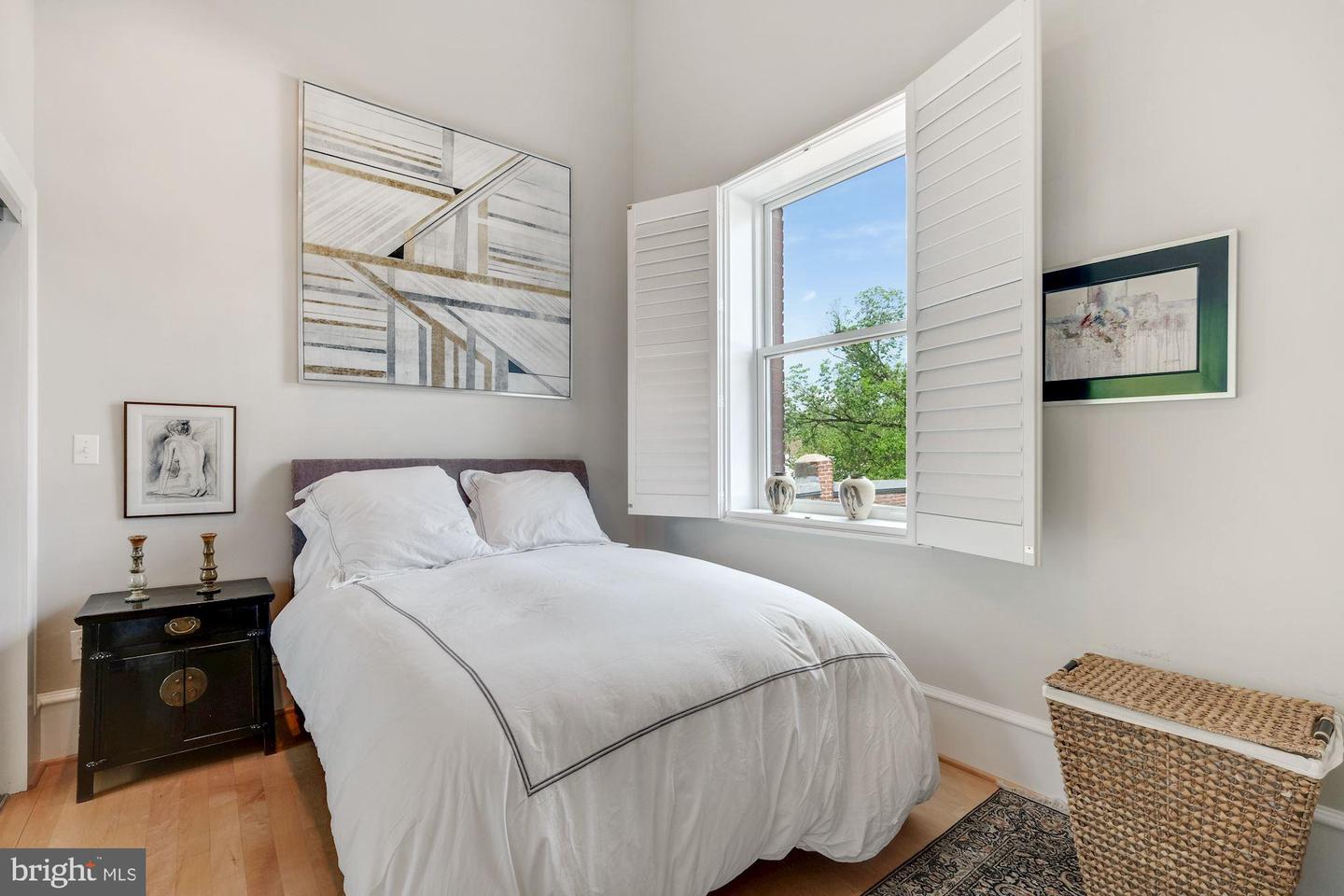 1701 18TH ST NW #401, WASHINGTON, District Of Columbia 20009, 3 Bedrooms Bedrooms, ,3 BathroomsBathrooms,Residential,For sale,1701 18TH ST NW #401,DCDC2222528 MLS # DCDC2222528