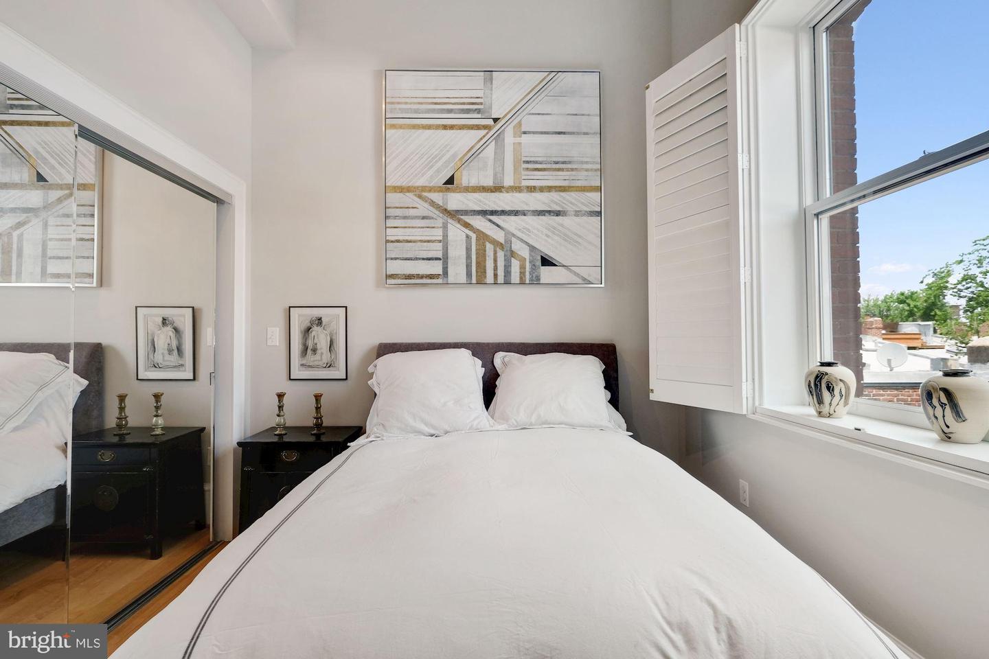 1701 18TH ST NW #401, WASHINGTON, District Of Columbia 20009, 3 Bedrooms Bedrooms, ,3 BathroomsBathrooms,Residential,For sale,1701 18TH ST NW #401,DCDC2222528 MLS # DCDC2222528