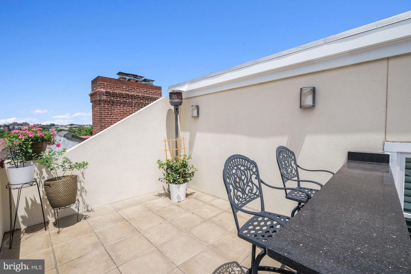 1701 18TH ST NW #401, WASHINGTON, District Of Columbia 20009, 3 Bedrooms Bedrooms, ,3 BathroomsBathrooms,Residential,For sale,1701 18TH ST NW #401,DCDC2222528 MLS # DCDC2222528