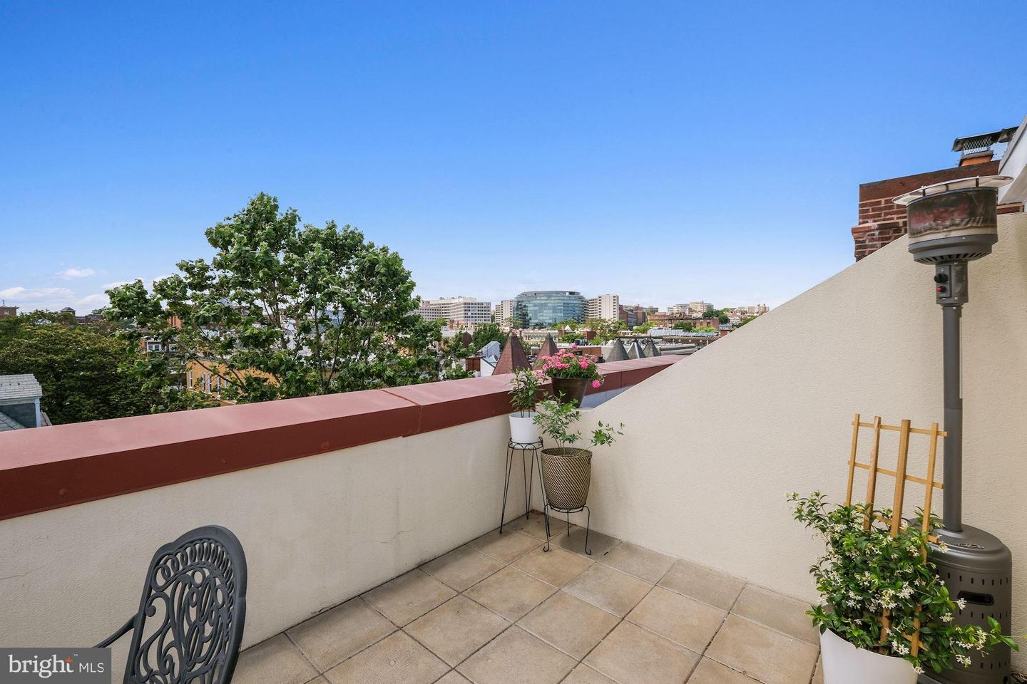 1701 18TH ST NW #401, WASHINGTON, District Of Columbia 20009, 3 Bedrooms Bedrooms, ,3 BathroomsBathrooms,Residential,For sale,1701 18TH ST NW #401,DCDC2222528 MLS # DCDC2222528