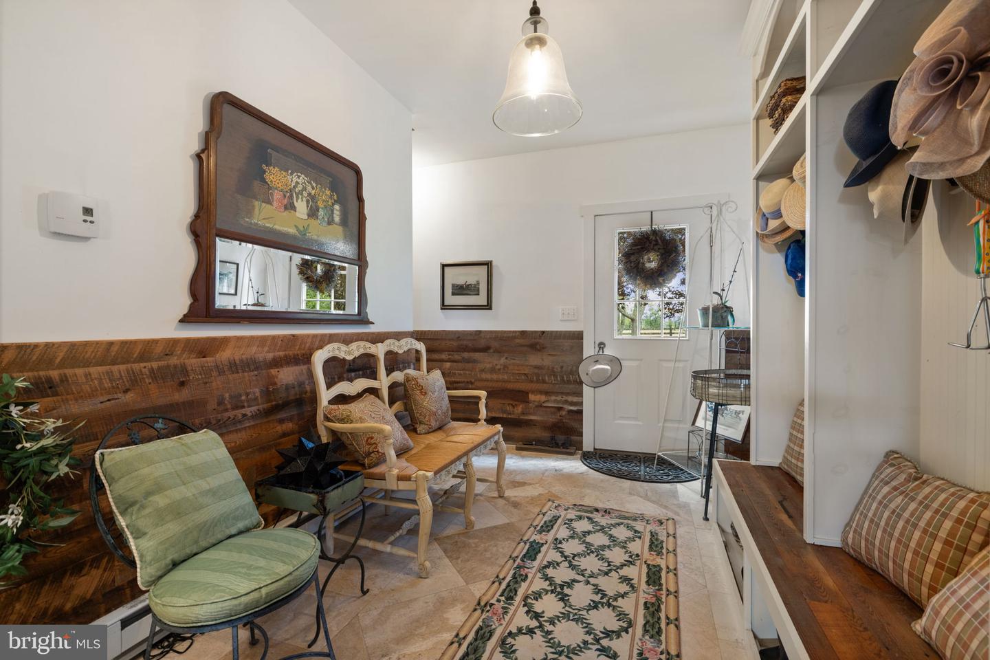 6437 JOHN S MOSBY HWY, MIDDLEBURG, Virginia 20117, 3 Bedrooms Bedrooms, ,2 BathroomsBathrooms,Residential,For sale,6437 JOHN S MOSBY HWY,VAFQ2018402 MLS # VAFQ2018402