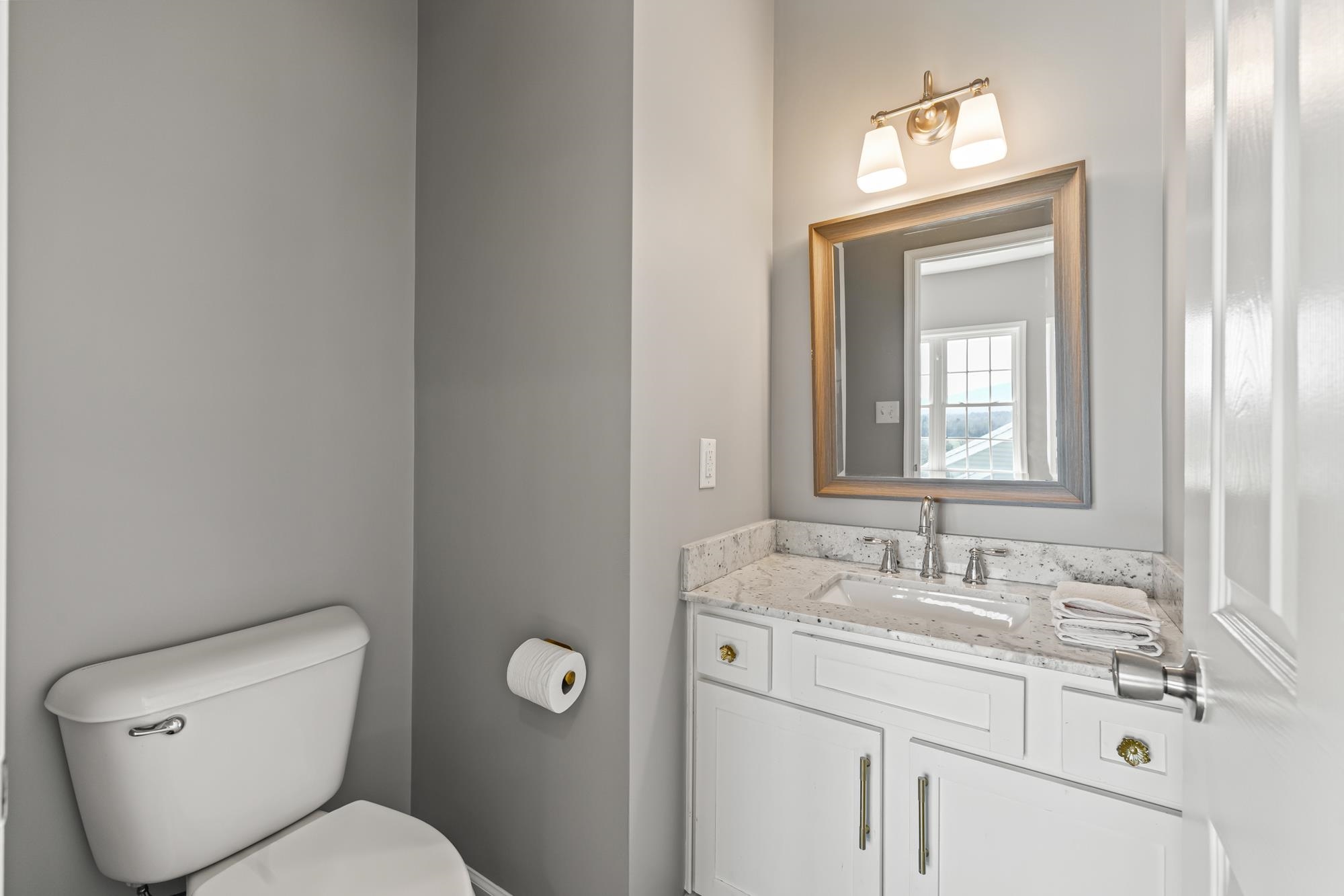 8 MCILWEE LN, STAUNTON, Virginia 24401, 4 Bedrooms Bedrooms, ,3 BathroomsBathrooms,Residential,Walk to Riverheads schools,8 MCILWEE LN,670840 MLS # 670840