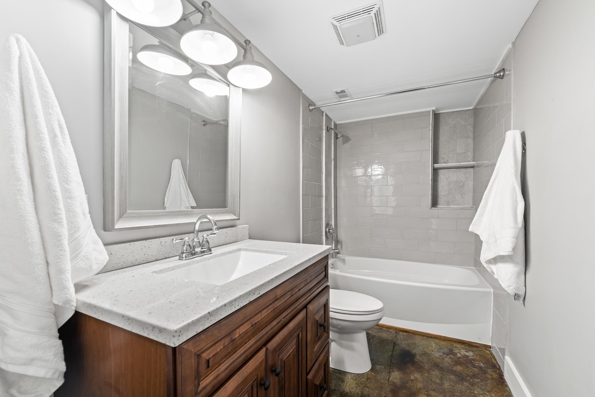 8 MCILWEE LN, STAUNTON, Virginia 24401, 4 Bedrooms Bedrooms, ,3 BathroomsBathrooms,Residential,Walk to Riverheads schools,8 MCILWEE LN,670840 MLS # 670840