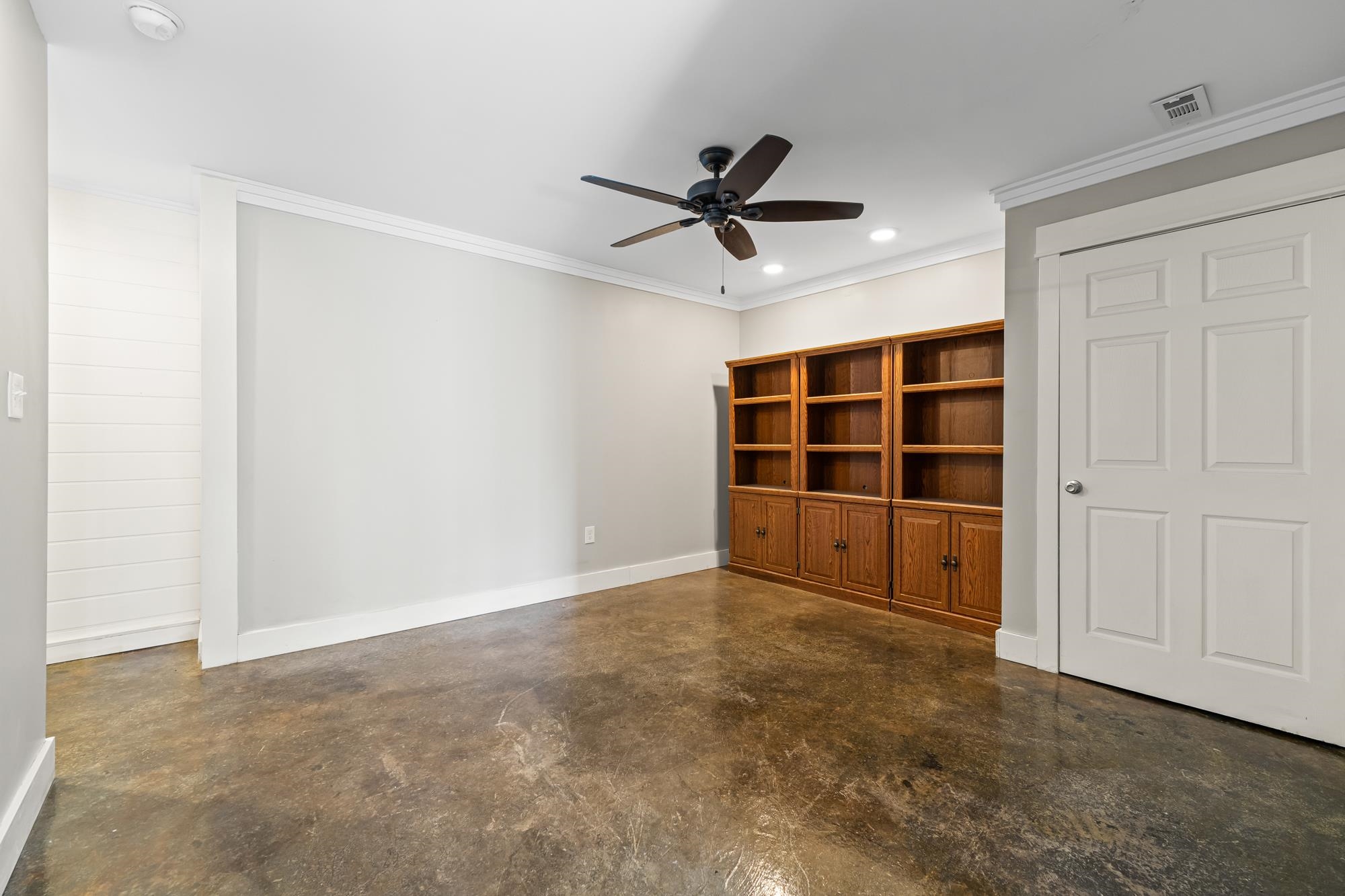 8 MCILWEE LN, STAUNTON, Virginia 24401, 4 Bedrooms Bedrooms, ,3 BathroomsBathrooms,Residential,Walk to Riverheads schools,8 MCILWEE LN,670840 MLS # 670840