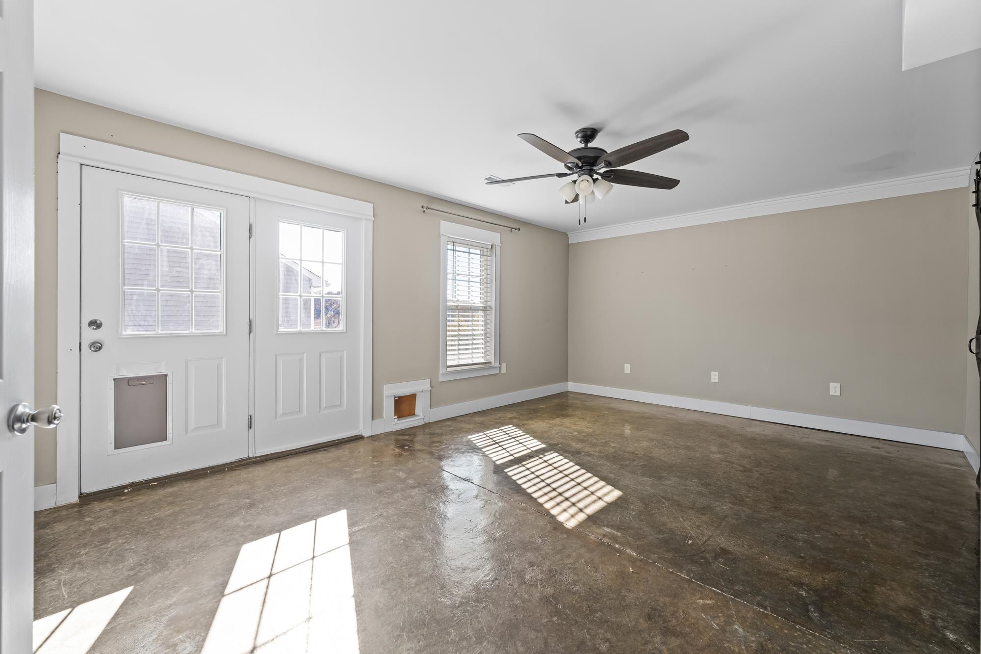 8 MCILWEE LN, STAUNTON, Virginia 24401, 4 Bedrooms Bedrooms, ,3 BathroomsBathrooms,Residential,Walk to Riverheads schools,8 MCILWEE LN,670840 MLS # 670840