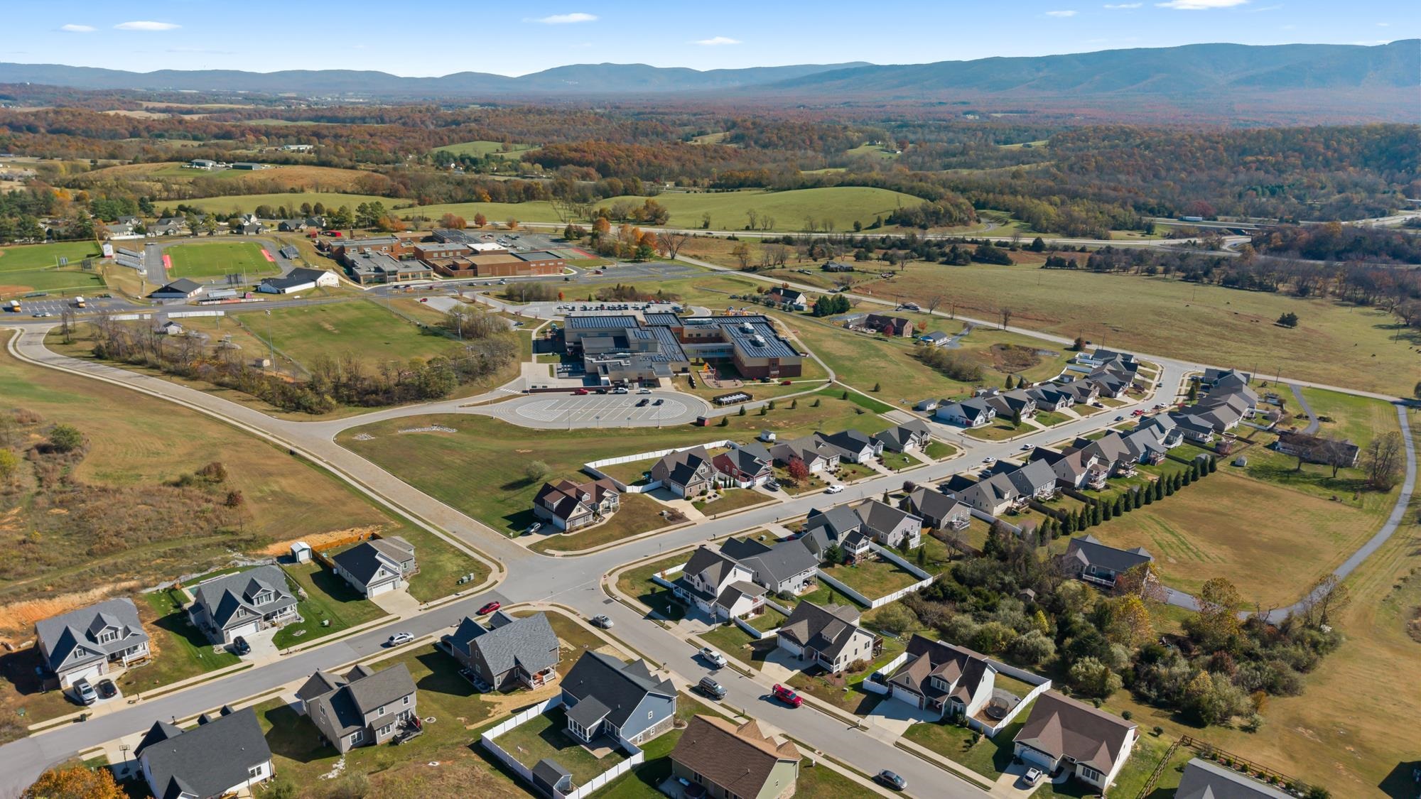 8 MCILWEE LN, STAUNTON, Virginia 24401, 4 Bedrooms Bedrooms, ,3 BathroomsBathrooms,Residential,Walk to Riverheads schools,8 MCILWEE LN,670840 MLS # 670840