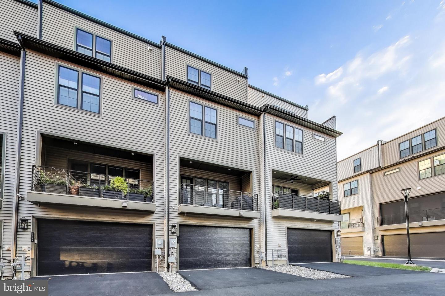 43466 GRANDMOORE ST, ASHBURN, Virginia 20148, 4 Bedrooms Bedrooms, ,3 BathroomsBathrooms,Residential,For sale,43466 GRANDMOORE ST,VALO2107738 MLS # VALO2107738 43466 GRANDMOORE ST, ASHBURN, Virginia 20148, 4 Bedrooms Bedrooms, ,3 BathroomsBathrooms,Residential,For sale,43466 GRANDMOORE ST,VALO2107738 MLS # VALO2107738