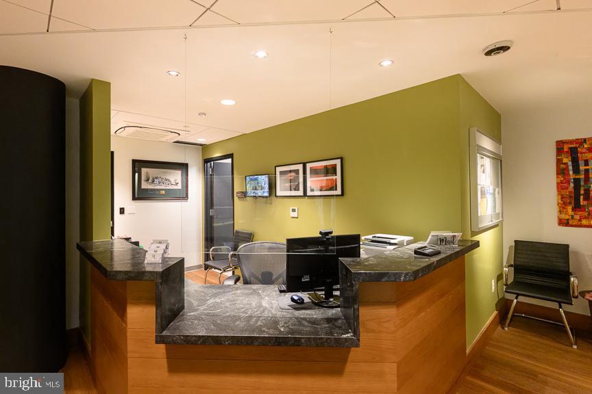 5904 MOUNT EAGLE DR #201, ALEXANDRIA, Virginia 22303, 2 Bedrooms Bedrooms, 8 Rooms Rooms,2 BathroomsBathrooms,Residential,For sale,5904 MOUNT EAGLE DR #201,VAFX2270090 MLS # VAFX2270090 5904 MOUNT EAGLE DR #201, ALEXANDRIA, Virginia 22303, 2 Bedrooms Bedrooms, 8 Rooms Rooms,2 BathroomsBathrooms,Residential,For sale,5904 MOUNT EAGLE DR #201,VAFX2270090 MLS # VAFX2270090