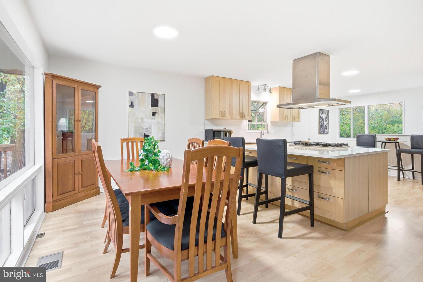 4024 IVA LN, ANNANDALE, Virginia 22003, 4 Bedrooms Bedrooms, ,3 BathroomsBathrooms,Residential,For sale,4024 IVA LN,VAFX2272712 MLS # VAFX2272712 4024 IVA LN, ANNANDALE, Virginia 22003, 4 Bedrooms Bedrooms, ,3 BathroomsBathrooms,Residential,For sale,4024 IVA LN,VAFX2272712 MLS # VAFX2272712