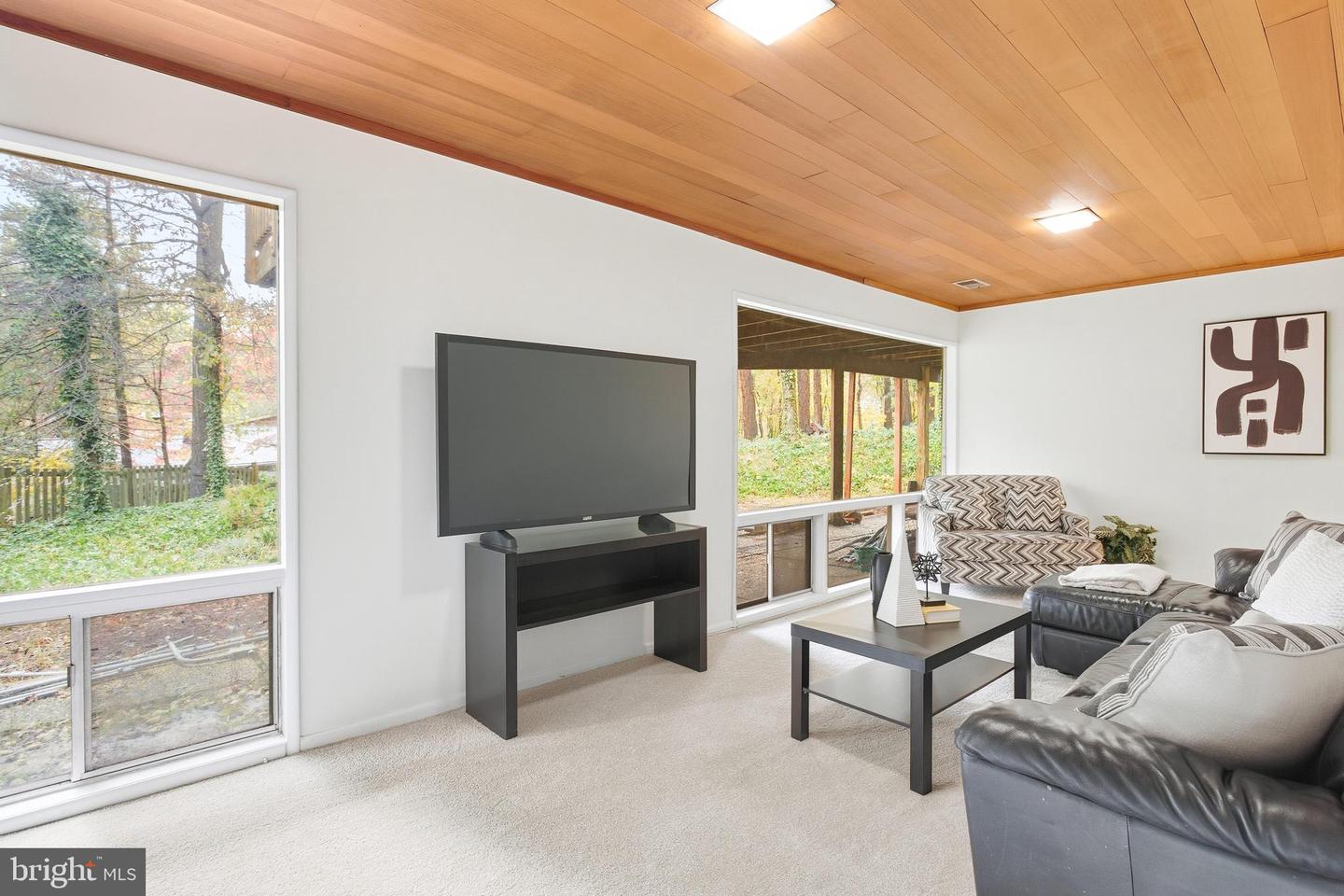 4024 IVA LN, ANNANDALE, Virginia 22003, 4 Bedrooms Bedrooms, ,3 BathroomsBathrooms,Residential,For sale,4024 IVA LN,VAFX2272712 MLS # VAFX2272712 4024 IVA LN, ANNANDALE, Virginia 22003, 4 Bedrooms Bedrooms, ,3 BathroomsBathrooms,Residential,For sale,4024 IVA LN,VAFX2272712 MLS # VAFX2272712