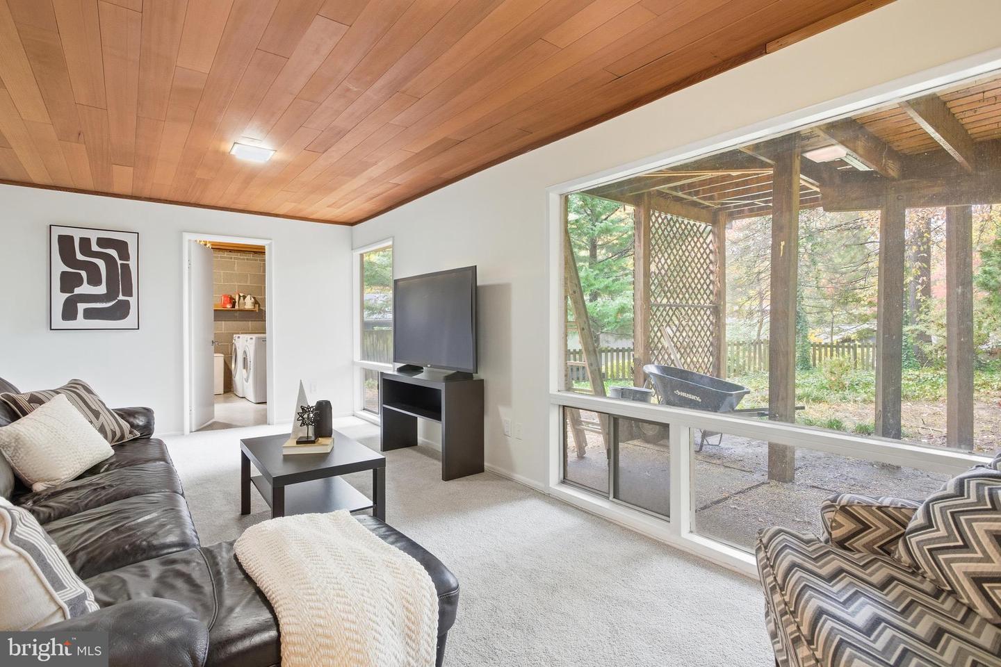 4024 IVA LN, ANNANDALE, Virginia 22003, 4 Bedrooms Bedrooms, ,3 BathroomsBathrooms,Residential,For sale,4024 IVA LN,VAFX2272712 MLS # VAFX2272712 4024 IVA LN, ANNANDALE, Virginia 22003, 4 Bedrooms Bedrooms, ,3 BathroomsBathrooms,Residential,For sale,4024 IVA LN,VAFX2272712 MLS # VAFX2272712