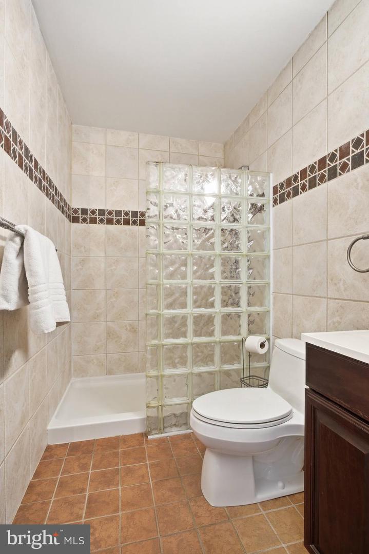 4024 IVA LN, ANNANDALE, Virginia 22003, 4 Bedrooms Bedrooms, ,3 BathroomsBathrooms,Residential,For sale,4024 IVA LN,VAFX2272712 MLS # VAFX2272712 4024 IVA LN, ANNANDALE, Virginia 22003, 4 Bedrooms Bedrooms, ,3 BathroomsBathrooms,Residential,For sale,4024 IVA LN,VAFX2272712 MLS # VAFX2272712