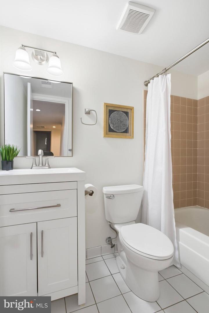 4024 IVA LN, ANNANDALE, Virginia 22003, 4 Bedrooms Bedrooms, ,3 BathroomsBathrooms,Residential,For sale,4024 IVA LN,VAFX2272712 MLS # VAFX2272712 4024 IVA LN, ANNANDALE, Virginia 22003, 4 Bedrooms Bedrooms, ,3 BathroomsBathrooms,Residential,For sale,4024 IVA LN,VAFX2272712 MLS # VAFX2272712