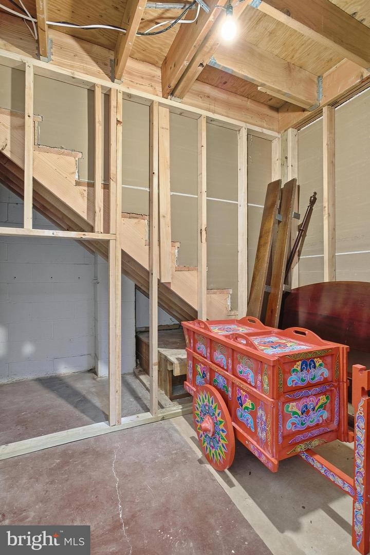 4024 IVA LN, ANNANDALE, Virginia 22003, 4 Bedrooms Bedrooms, ,3 BathroomsBathrooms,Residential,For sale,4024 IVA LN,VAFX2272712 MLS # VAFX2272712 4024 IVA LN, ANNANDALE, Virginia 22003, 4 Bedrooms Bedrooms, ,3 BathroomsBathrooms,Residential,For sale,4024 IVA LN,VAFX2272712 MLS # VAFX2272712