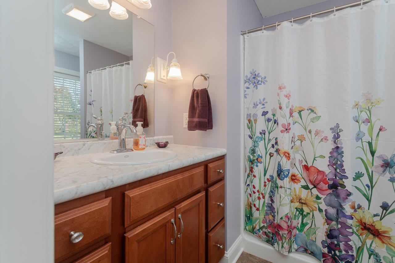 82 SMOKY ROW RD, STAUNTON, Virginia 24401, 3 Bedrooms Bedrooms, ,3 BathroomsBathrooms,Residential,82 SMOKY ROW RD,670848 MLS # 670848