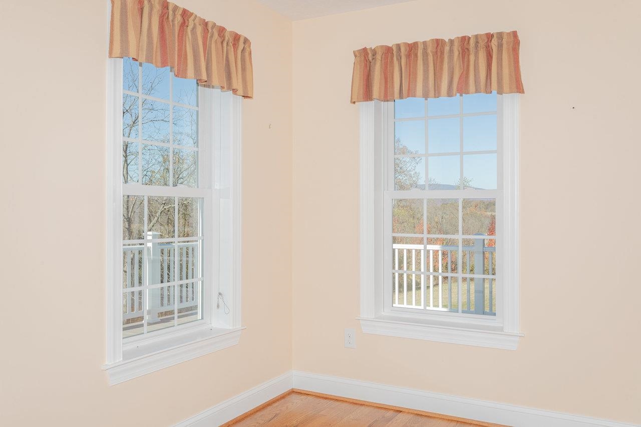 82 SMOKY ROW RD, STAUNTON, Virginia 24401, 3 Bedrooms Bedrooms, ,3 BathroomsBathrooms,Residential,82 SMOKY ROW RD,670848 MLS # 670848