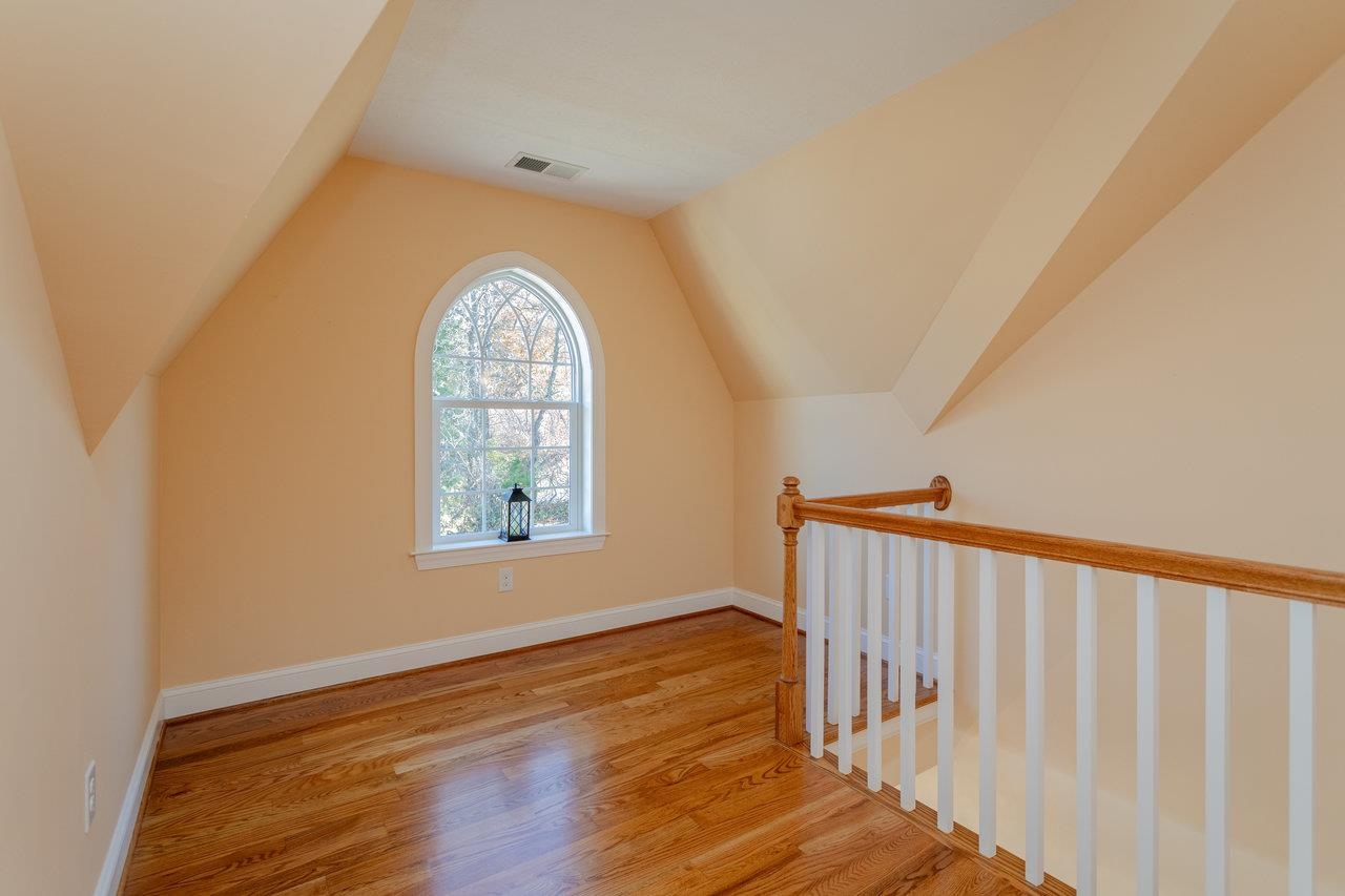 82 SMOKY ROW RD, STAUNTON, Virginia 24401, 3 Bedrooms Bedrooms, ,3 BathroomsBathrooms,Residential,82 SMOKY ROW RD,670848 MLS # 670848