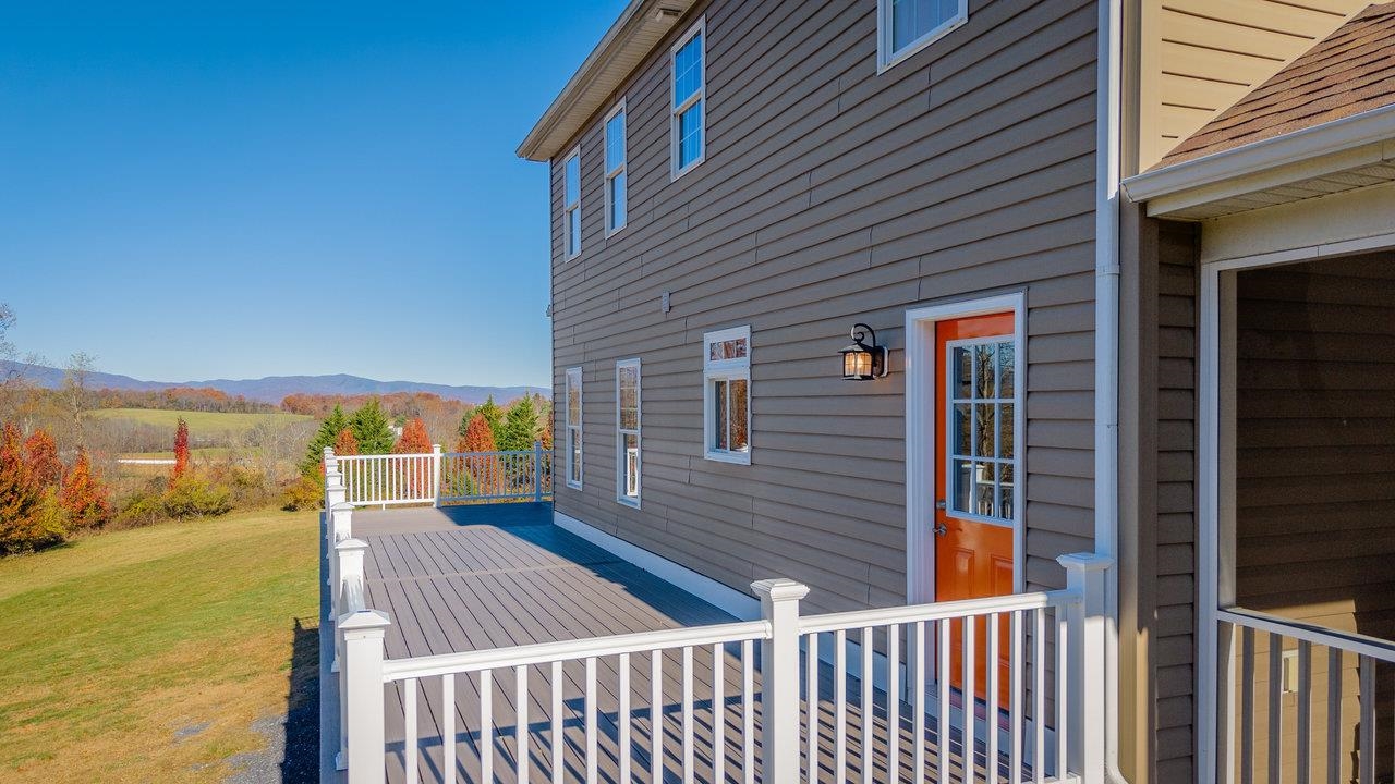 82 SMOKY ROW RD, STAUNTON, Virginia 24401, 3 Bedrooms Bedrooms, ,3 BathroomsBathrooms,Residential,82 SMOKY ROW RD,670848 MLS # 670848