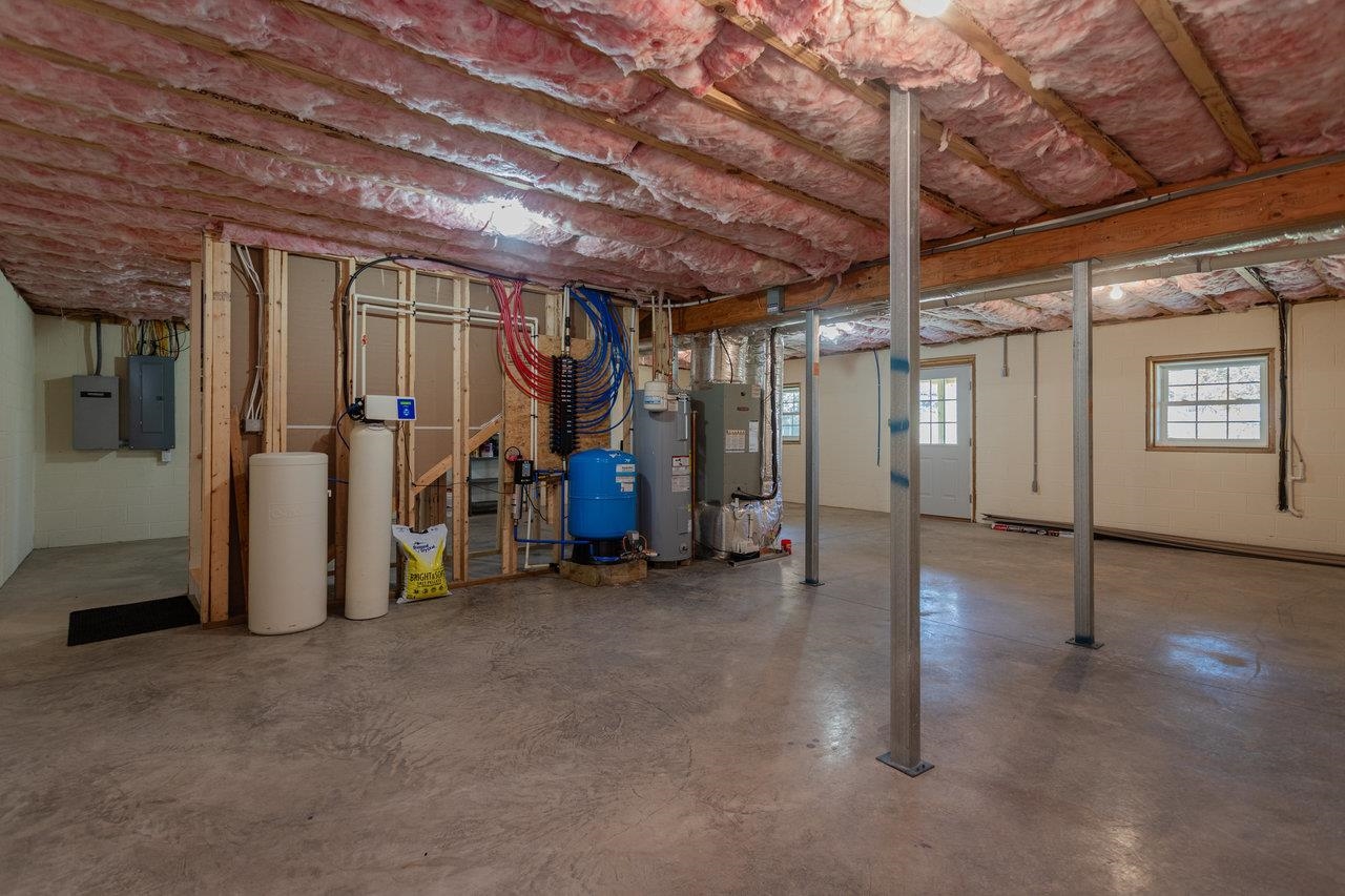 82 SMOKY ROW RD, STAUNTON, Virginia 24401, 3 Bedrooms Bedrooms, ,3 BathroomsBathrooms,Residential,82 SMOKY ROW RD,670848 MLS # 670848