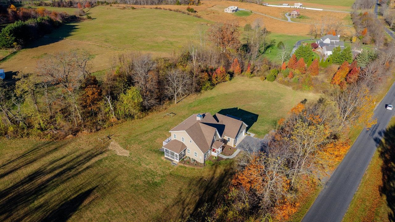 82 SMOKY ROW RD, STAUNTON, Virginia 24401, 3 Bedrooms Bedrooms, ,3 BathroomsBathrooms,Residential,82 SMOKY ROW RD,670848 MLS # 670848