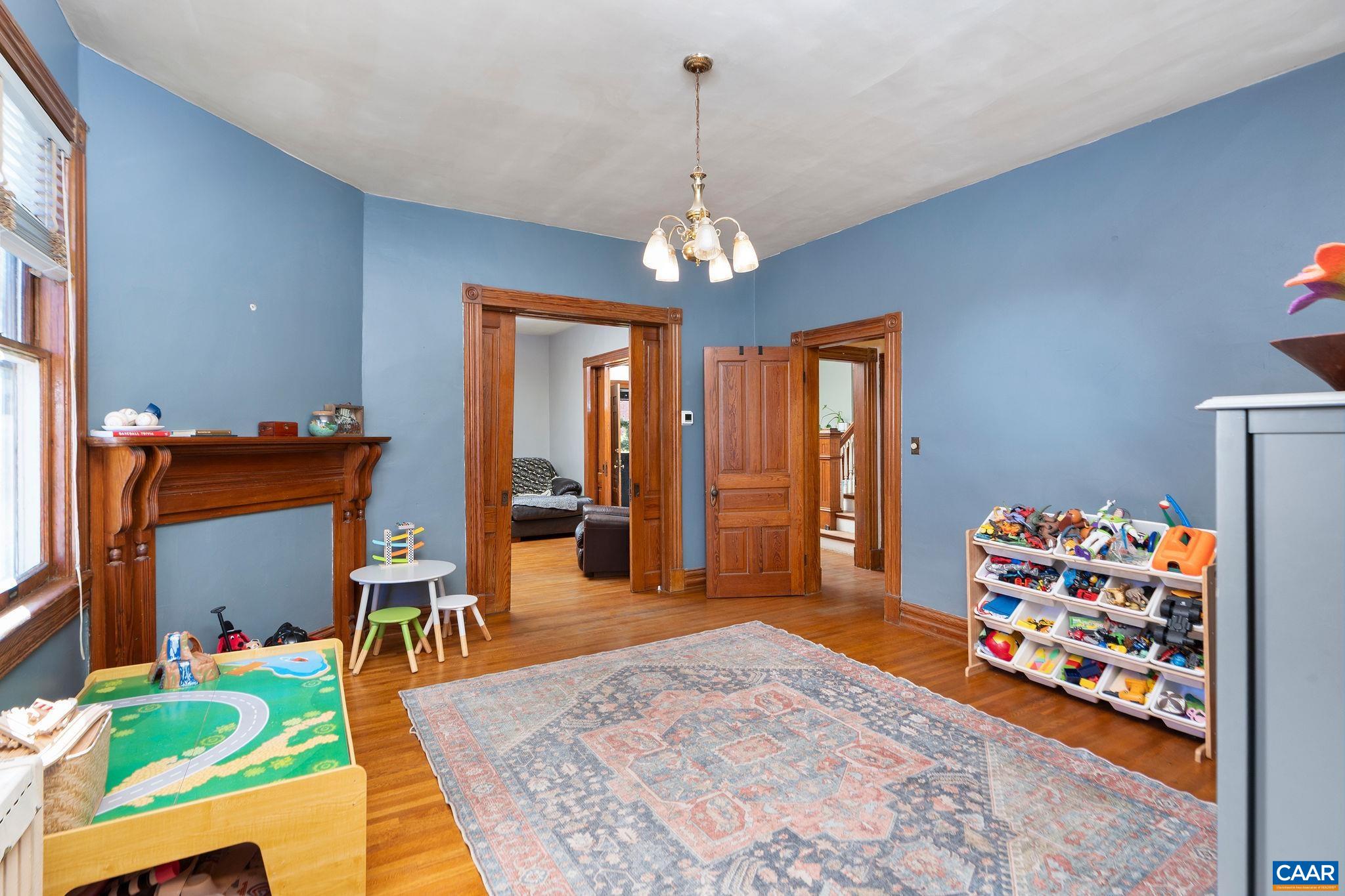 501 W JOHNSON ST, STAUNTON, Virginia 24401, 4 Bedrooms Bedrooms, ,1 BathroomBathrooms,Residential,501 W JOHNSON ST,670868 MLS # 670868 501 W JOHNSON ST, STAUNTON, Virginia 24401, 4 Bedrooms Bedrooms, ,1 BathroomBathrooms,Residential,501 W JOHNSON ST,670868 MLS # 670868