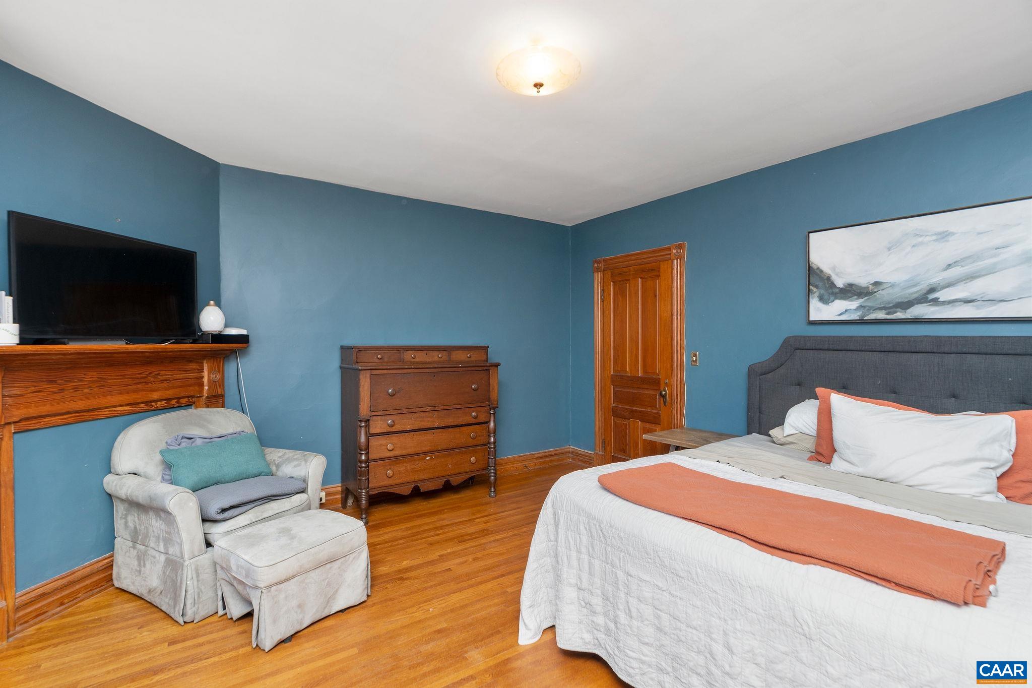 501 W JOHNSON ST, STAUNTON, Virginia 24401, 4 Bedrooms Bedrooms, ,1 BathroomBathrooms,Residential,501 W JOHNSON ST,670868 MLS # 670868 501 W JOHNSON ST, STAUNTON, Virginia 24401, 4 Bedrooms Bedrooms, ,1 BathroomBathrooms,Residential,501 W JOHNSON ST,670868 MLS # 670868