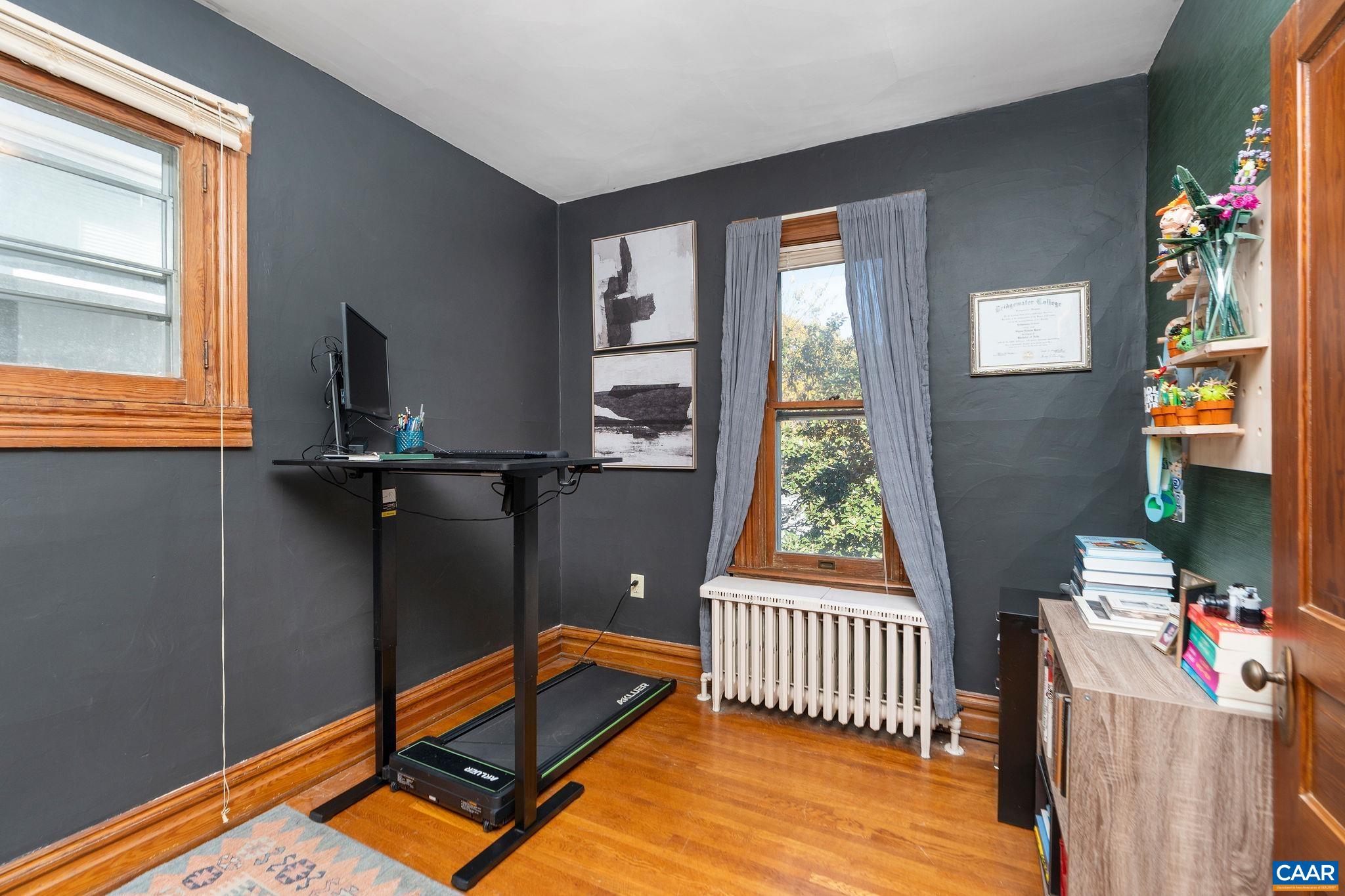 501 W JOHNSON ST, STAUNTON, Virginia 24401, 4 Bedrooms Bedrooms, ,1 BathroomBathrooms,Residential,501 W JOHNSON ST,670868 MLS # 670868 501 W JOHNSON ST, STAUNTON, Virginia 24401, 4 Bedrooms Bedrooms, ,1 BathroomBathrooms,Residential,501 W JOHNSON ST,670868 MLS # 670868