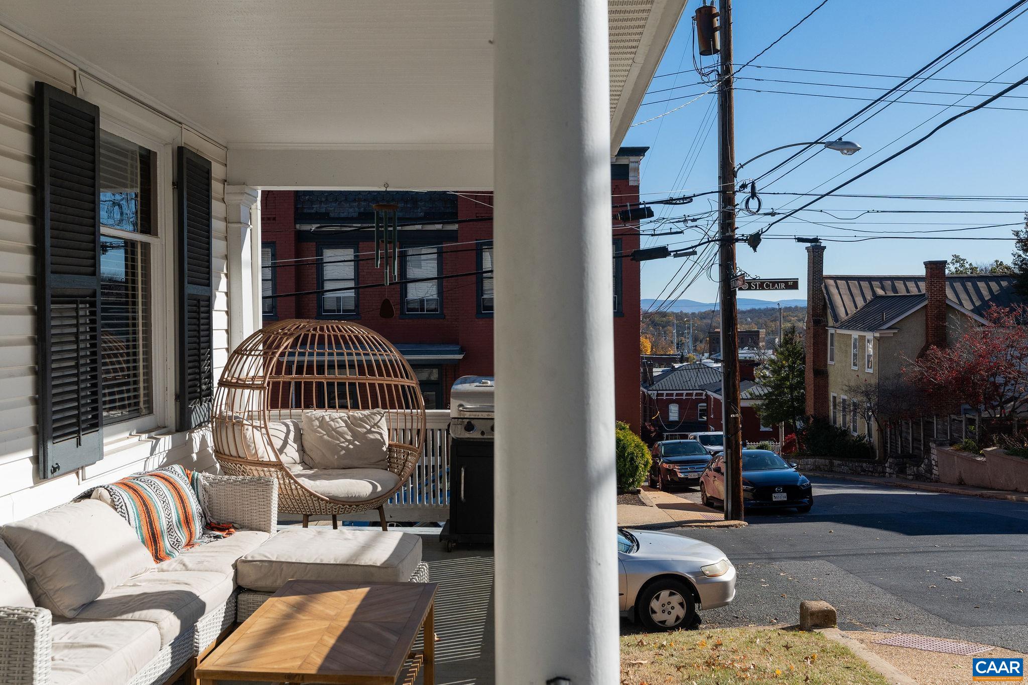 501 W JOHNSON ST, STAUNTON, Virginia 24401, 4 Bedrooms Bedrooms, ,1 BathroomBathrooms,Residential,501 W JOHNSON ST,670868 MLS # 670868 501 W JOHNSON ST, STAUNTON, Virginia 24401, 4 Bedrooms Bedrooms, ,1 BathroomBathrooms,Residential,501 W JOHNSON ST,670868 MLS # 670868