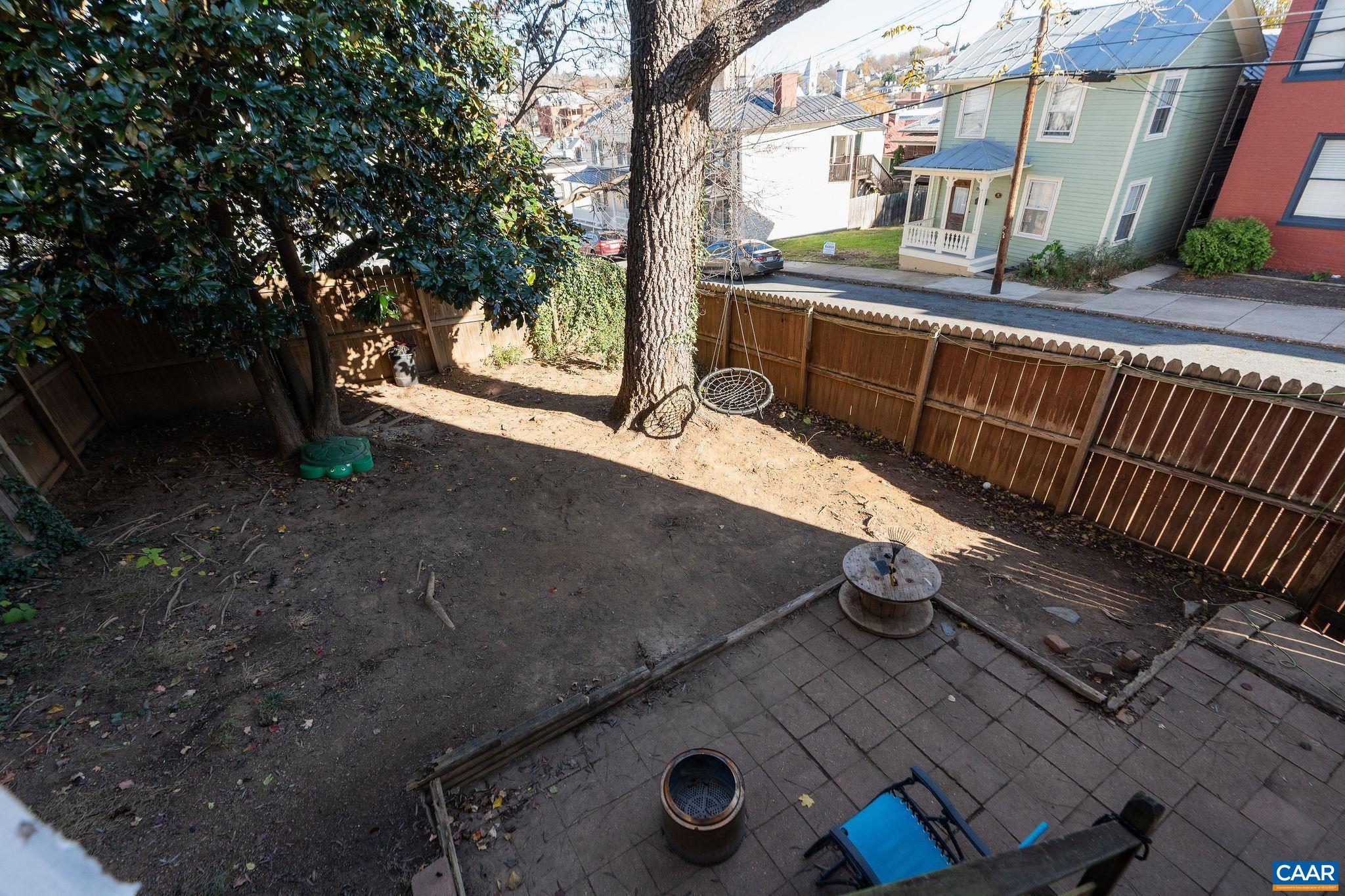 501 W JOHNSON ST, STAUNTON, Virginia 24401, 4 Bedrooms Bedrooms, ,1 BathroomBathrooms,Residential,501 W JOHNSON ST,670868 MLS # 670868 501 W JOHNSON ST, STAUNTON, Virginia 24401, 4 Bedrooms Bedrooms, ,1 BathroomBathrooms,Residential,501 W JOHNSON ST,670868 MLS # 670868