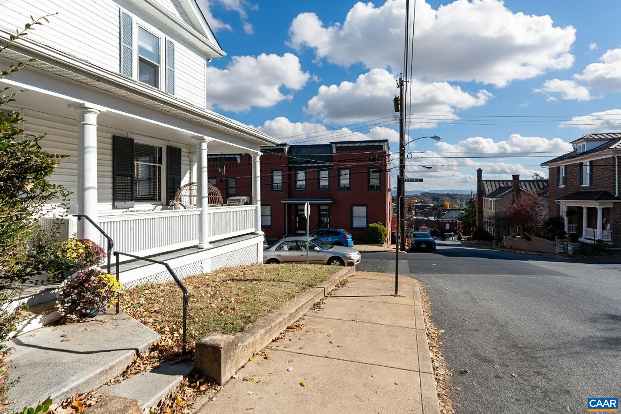 501 W JOHNSON ST, STAUNTON, Virginia 24401, 4 Bedrooms Bedrooms, ,1 BathroomBathrooms,Residential,501 W JOHNSON ST,670868 MLS # 670868 501 W JOHNSON ST, STAUNTON, Virginia 24401, 4 Bedrooms Bedrooms, ,1 BathroomBathrooms,Residential,501 W JOHNSON ST,670868 MLS # 670868