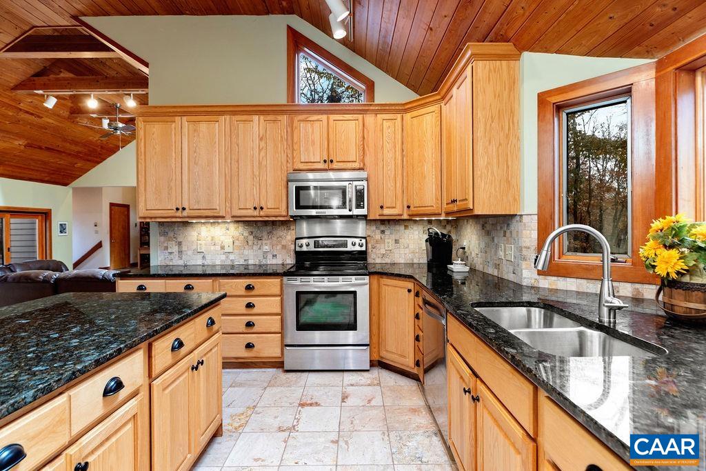 631 LAUREL SPRINGS DR, WINTERGREEN, Virginia 22967, 3 Bedrooms Bedrooms, ,2 BathroomsBathrooms,Residential,631 LAUREL SPRINGS DR,670878 MLS # 670878 631 LAUREL SPRINGS DR, WINTERGREEN, Virginia 22967, 3 Bedrooms Bedrooms, ,2 BathroomsBathrooms,Residential,631 LAUREL SPRINGS DR,670878 MLS # 670878