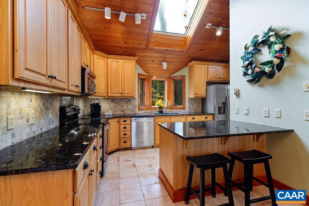 631 LAUREL SPRINGS DR, WINTERGREEN, Virginia 22967, 3 Bedrooms Bedrooms, ,2 BathroomsBathrooms,Residential,631 LAUREL SPRINGS DR,670878 MLS # 670878 631 LAUREL SPRINGS DR, WINTERGREEN, Virginia 22967, 3 Bedrooms Bedrooms, ,2 BathroomsBathrooms,Residential,631 LAUREL SPRINGS DR,670878 MLS # 670878