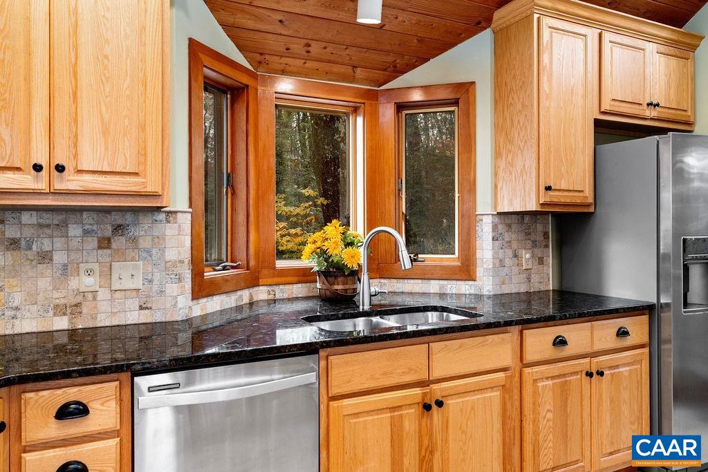 631 LAUREL SPRINGS DR, WINTERGREEN, Virginia 22967, 3 Bedrooms Bedrooms, ,2 BathroomsBathrooms,Residential,631 LAUREL SPRINGS DR,670878 MLS # 670878 631 LAUREL SPRINGS DR, WINTERGREEN, Virginia 22967, 3 Bedrooms Bedrooms, ,2 BathroomsBathrooms,Residential,631 LAUREL SPRINGS DR,670878 MLS # 670878