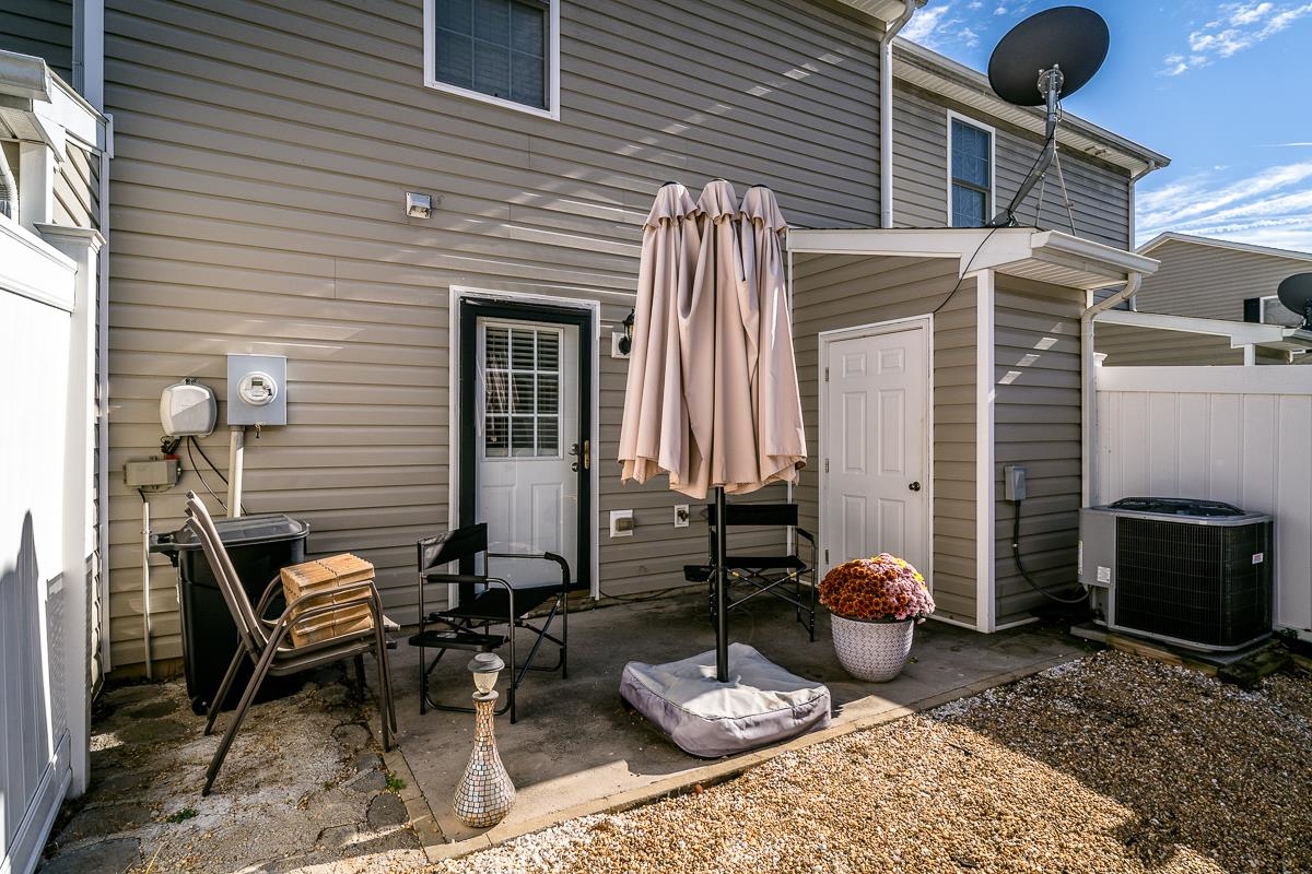 105 13TH ST, GROTTOES, Virginia 24441, 3 Bedrooms Bedrooms, ,2 BathroomsBathrooms,Residential,105 13TH ST,670880 MLS # 670880