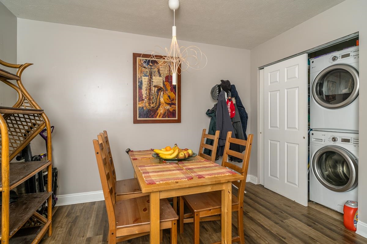 105 13TH ST, GROTTOES, Virginia 24441, 3 Bedrooms Bedrooms, ,2 BathroomsBathrooms,Residential,105 13TH ST,670880 MLS # 670880